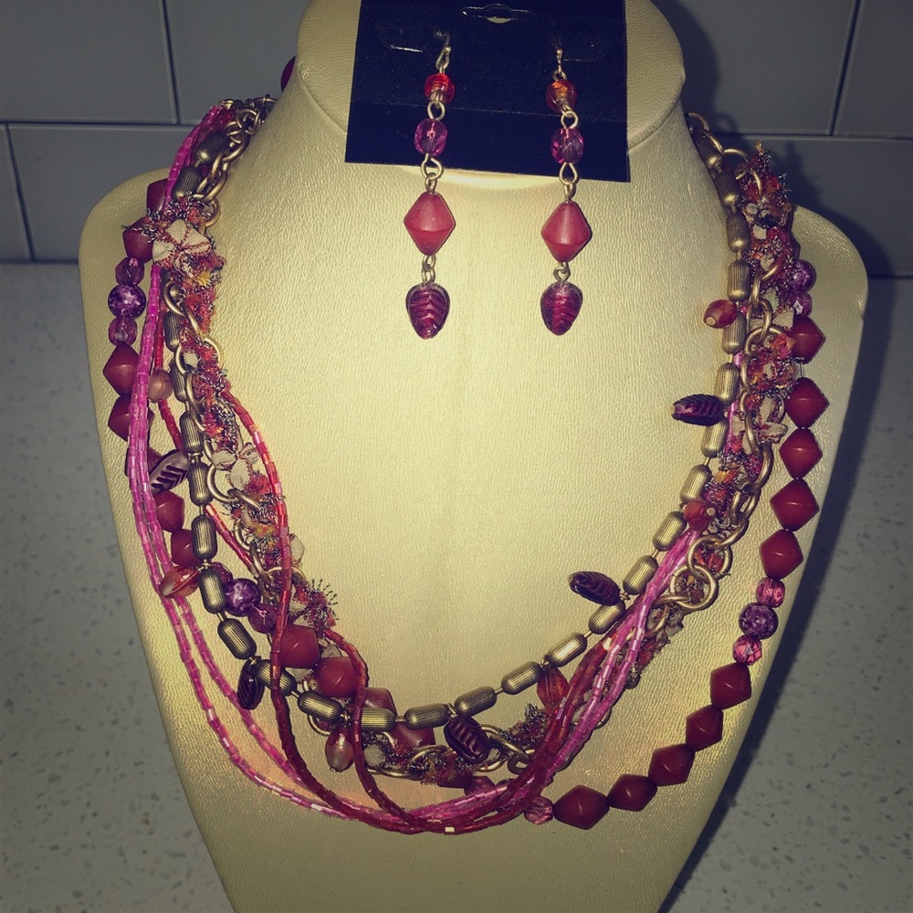 Chico’s Necklace Earring set